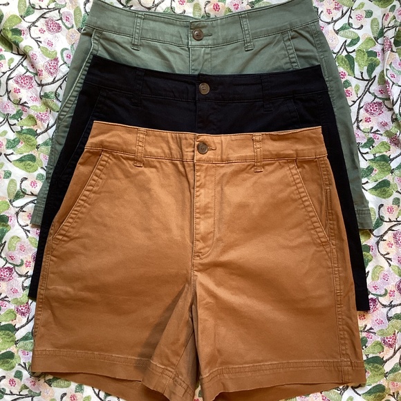 GAP Pants - GAP Girlfriend Khaki Shorts *Set of 3 * Size 4